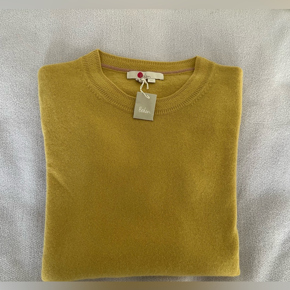 NWT Boden 100% Cashmere Crewneck Sweater--Honey Gold Color